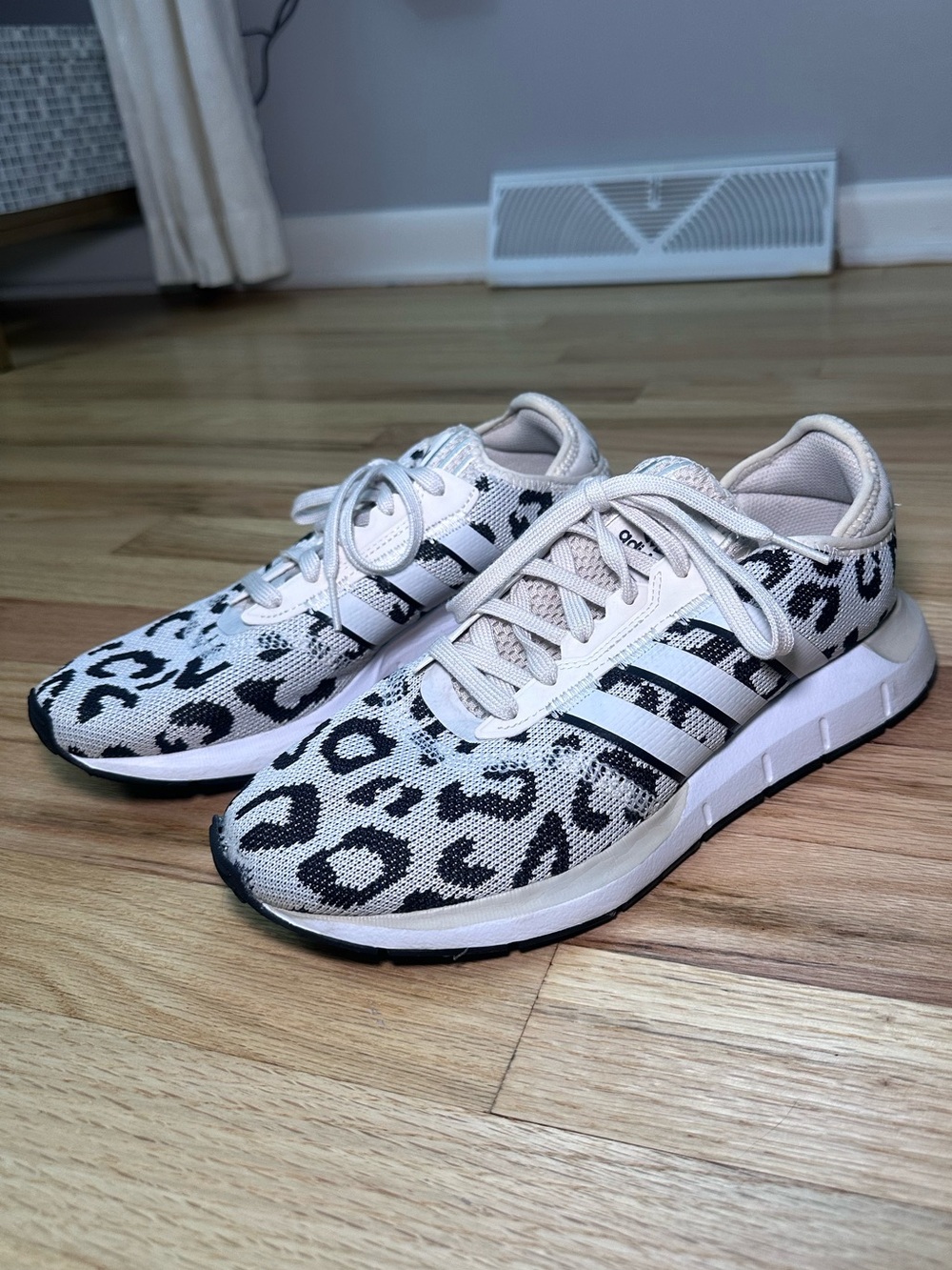 Adidas Swift Run Leopard Print Sneakers Women's 8